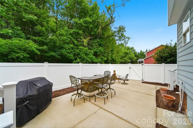 1032 30th Avenue Lane NE, Hickory, NC 28601
