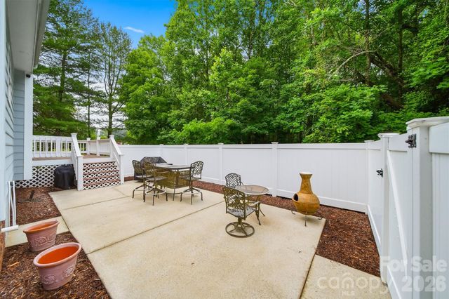 1032 30th Avenue Lane NE, Hickory, NC 28601