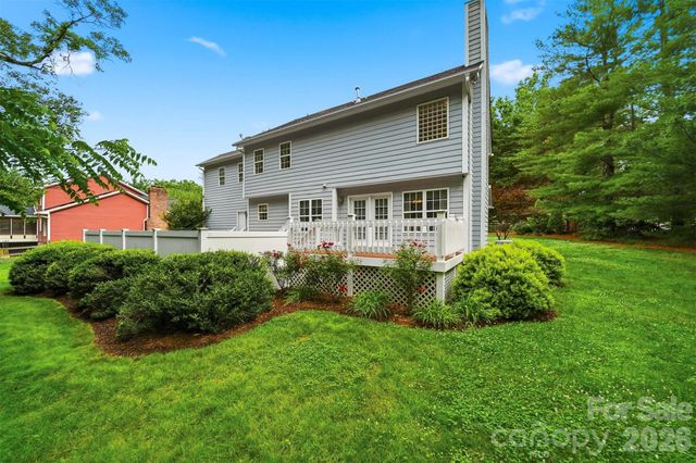 1032 30th Avenue Lane NE, Hickory, NC 28601
