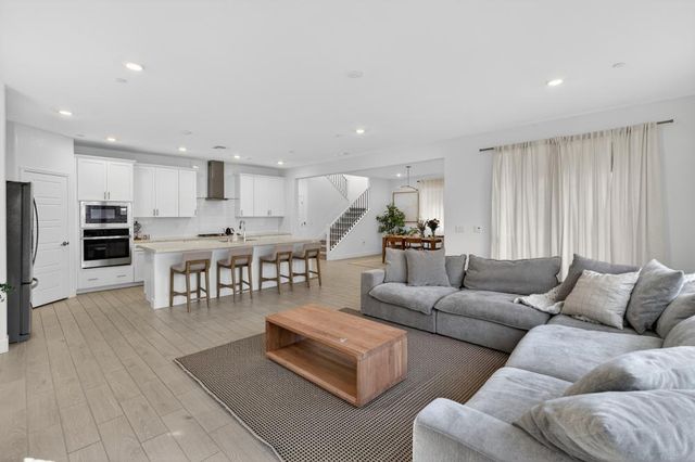 3919 Waterleaf Ave, Sacramento, CA 95835