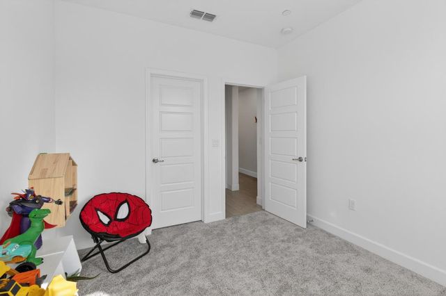 3919 Waterleaf Ave, Sacramento, CA 95835