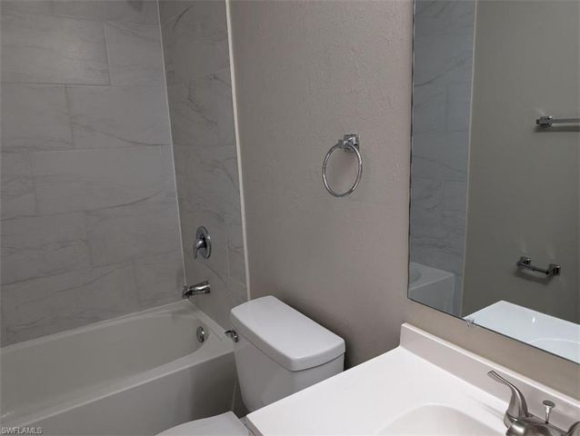 2807 SW 8th PL # 2807, Cape Coral, FL 33914