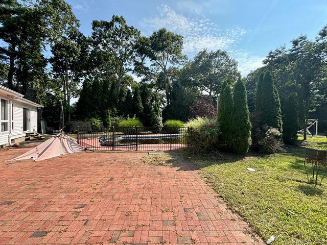 14 New Street, Great River, NY 11739