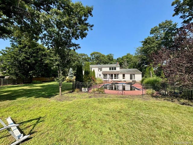 14 New Street, Great River, NY 11739