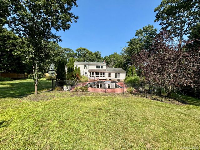 14 New Street, Great River, NY 11739