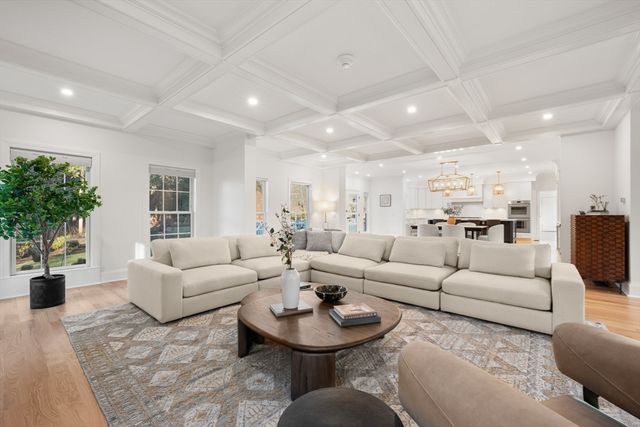 83 Brown, Weston, MA 02493