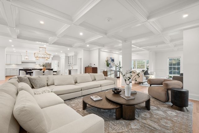 83 Brown, Weston, MA 02493