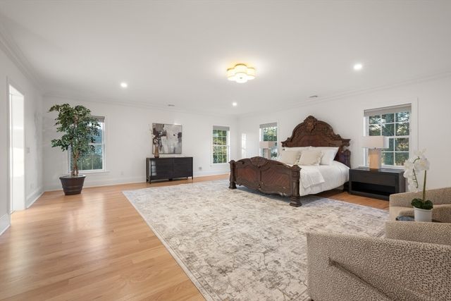 83 Brown, Weston, MA 02493