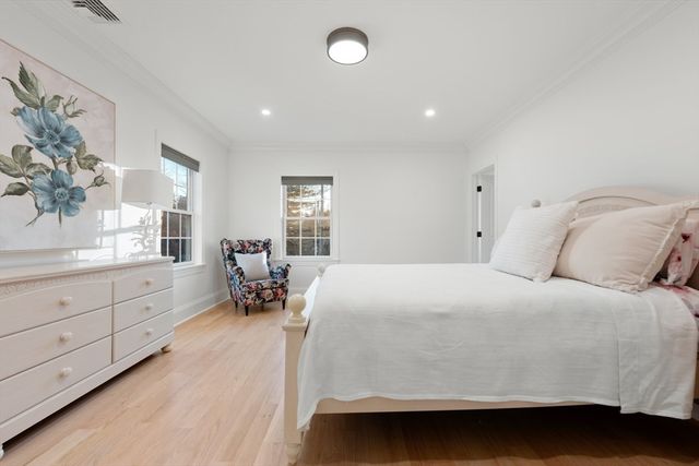 83 Brown, Weston, MA 02493