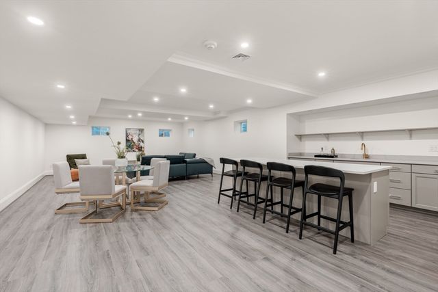 83 Brown, Weston, MA 02493