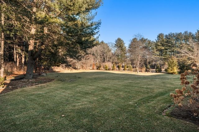 83 Brown, Weston, MA 02493