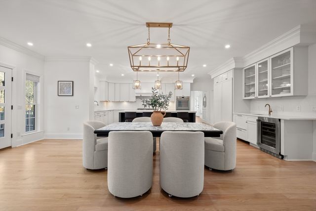 83 Brown, Weston, MA 02493