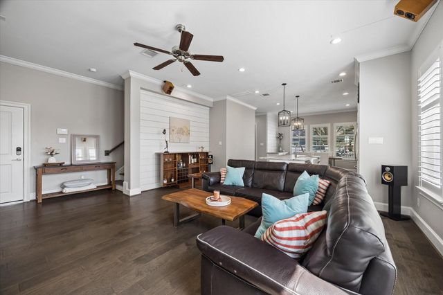 2411 Detering Street, Houston, TX 77007