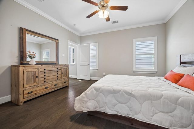 2411 Detering Street, Houston, TX 77007