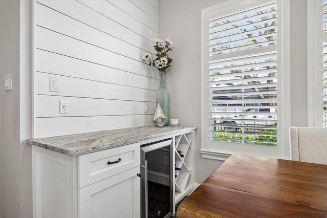 2411 Detering Street, Houston, TX 77007