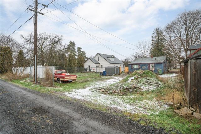 2507 N Morton St, Spokane, WA 99207