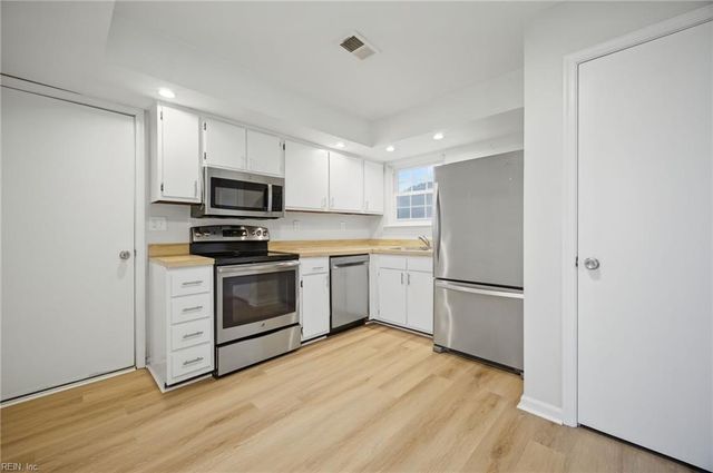 1657 Cassell ST, Virginia Beach, VA 23454