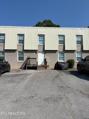 414 Maryville Hwy, Seymour, TN 37865