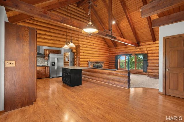 7024 Highway 100, Washington, MO 63090