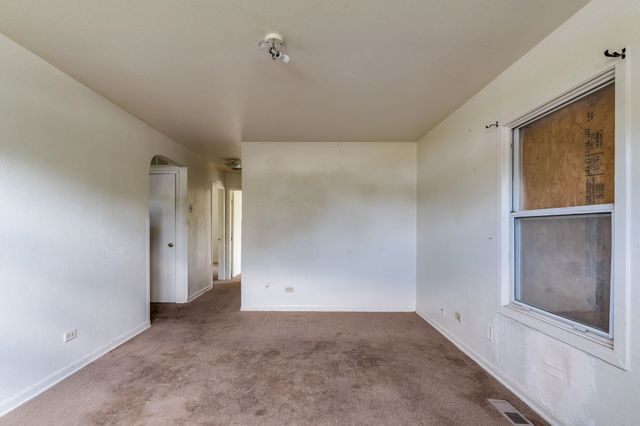 2120 E Random Rd, Wichita, KS 67214