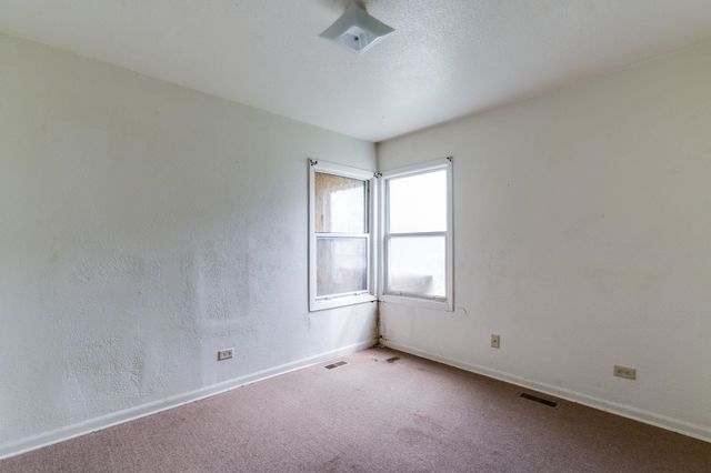 2120 E Random Rd, Wichita, KS 67214