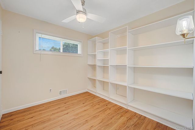 10 Laurie Road, Brentwood, NY 11717