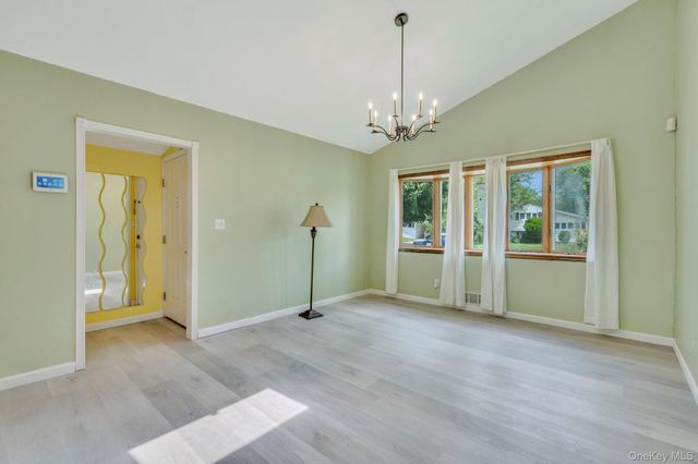 10 Laurie Road, Brentwood, NY 11717