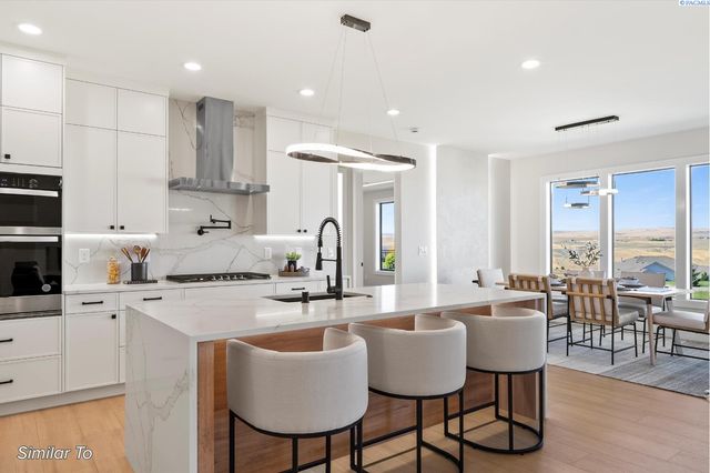 7541 W 22nd Place, Kennewick, WA 99337