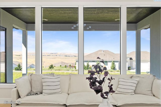 7541 W 22nd Place, Kennewick, WA 99337