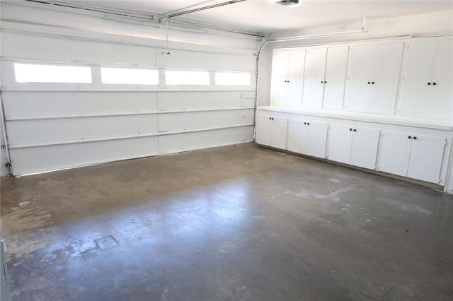 136 Daniel Moore St, Portland, TX 78374