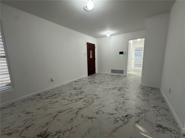 136 Daniel Moore St, Portland, TX 78374