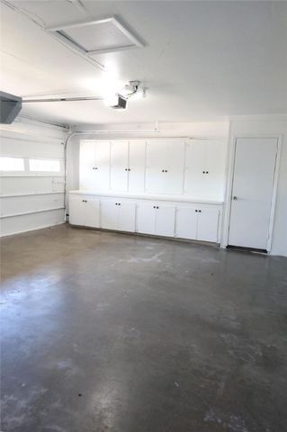 136 Daniel Moore St, Portland, TX 78374