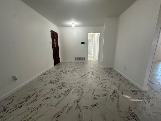 136 Daniel Moore St, Portland, TX 78374