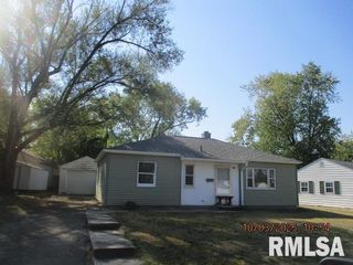 930 W WILLOW Lane, Peoria, IL 61606