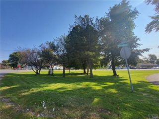 South Bay Road, Clay, NY 13212