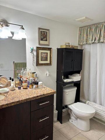 8225 Lake Dr 404, Doral, FL 33166