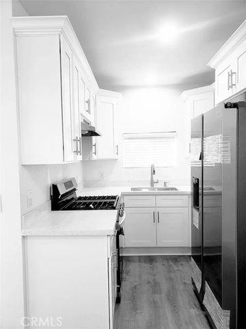 4943 Rosemont, La Crescenta, CA 91214