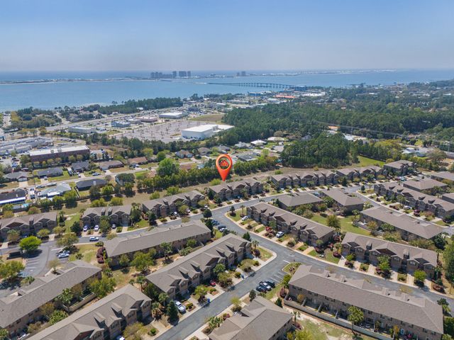 8847 Brown Pelican Circle, Navarre, FL 32566