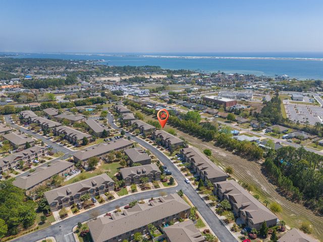 8847 Brown Pelican Circle, Navarre, FL 32566