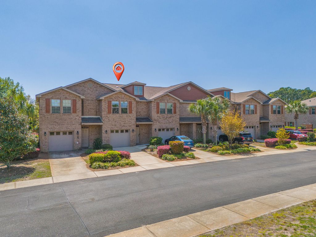 8847 Brown Pelican Circle, Navarre, FL 32566