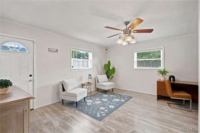 6533 Tholozan Avenue, St Louis, MO 63109