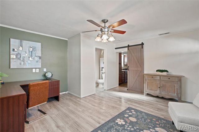 6533 Tholozan Avenue, St Louis, MO 63109