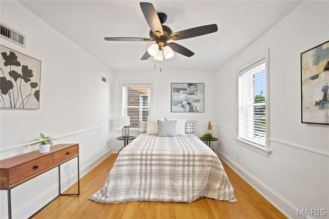 6533 Tholozan Avenue, St Louis, MO 63109