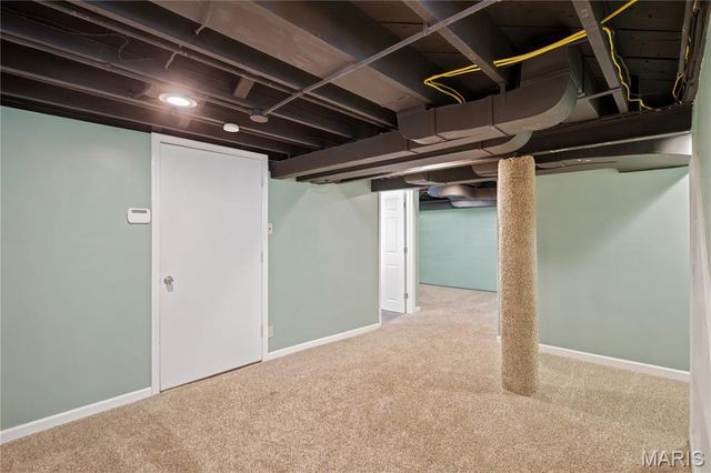 6533 Tholozan Avenue, St Louis, MO 63109