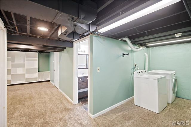 6533 Tholozan Avenue, St Louis, MO 63109