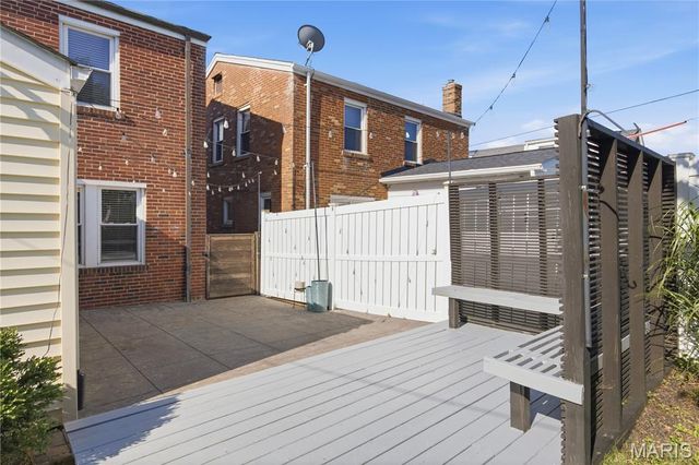 6533 Tholozan Avenue, St Louis, MO 63109