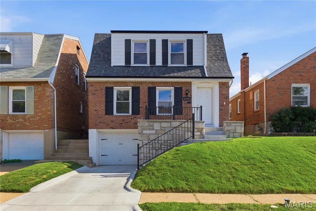 6533 Tholozan Avenue, St Louis, MO 63109
