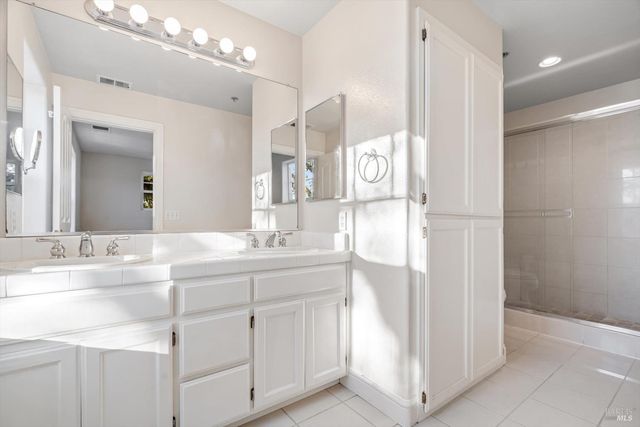 772 McClelland Dr, Windsor, CA 95492