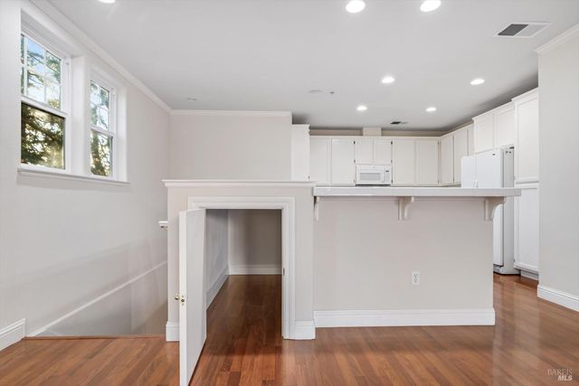 772 McClelland Dr, Windsor, CA 95492