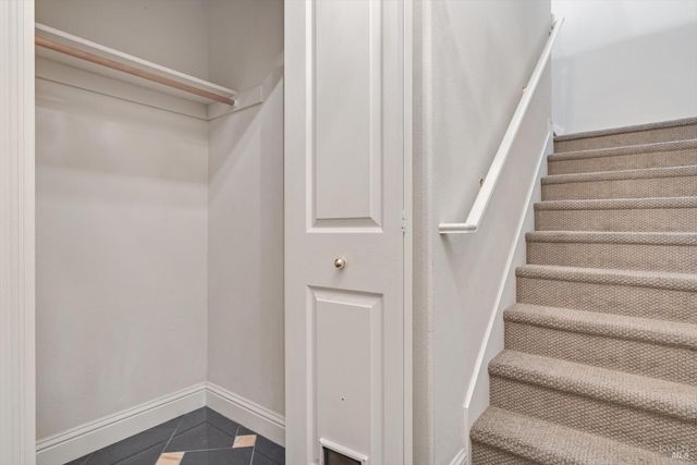 772 McClelland Dr, Windsor, CA 95492